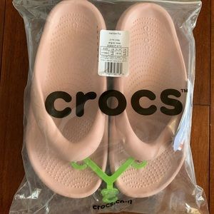CROCS Mellow Flip Flops